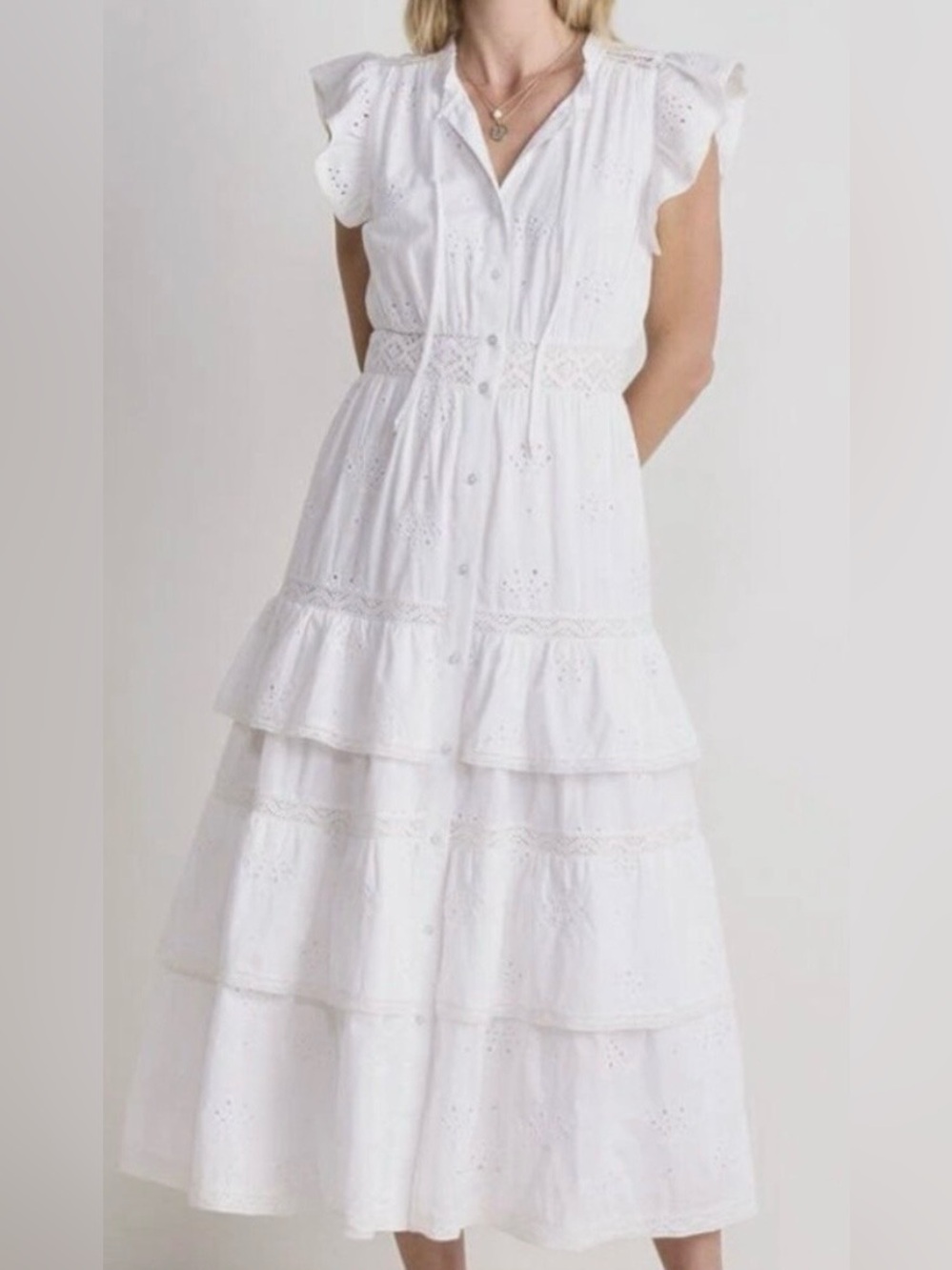 NWT Vineyard Vines Eyelet Christine Dress- Medium - Picture 3 of 13